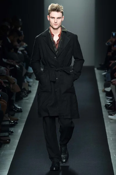 Look 25